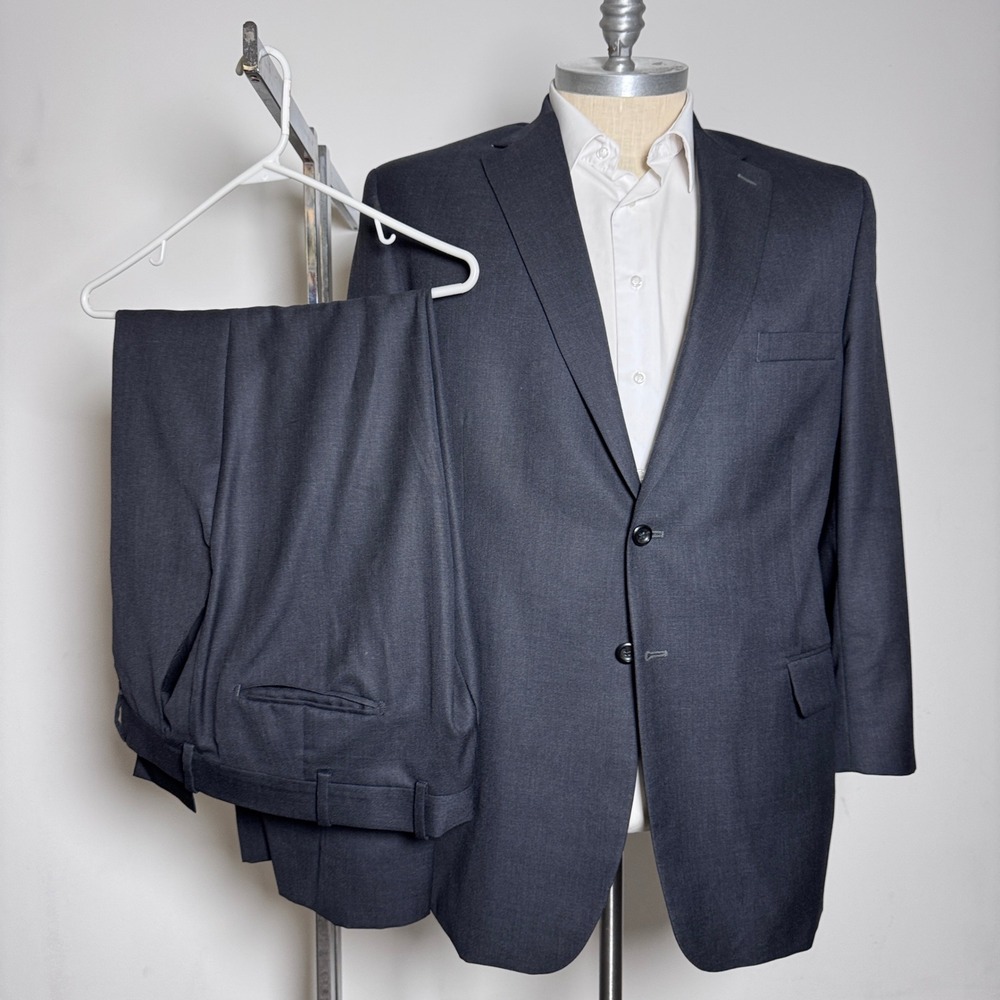 Tom James Suit Mens 46R 40x30 Charcoal Grey Solid Wool 2-Button Double Vent